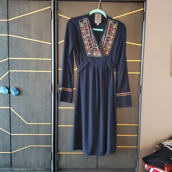 Doop Dress - Picture 2 of 6